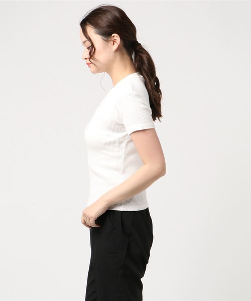 ENVYM(アンビー)の「ショルダーカットアシメTOPS(Tシャツ/カットソー・レディース・ブラック/キャメル/ホワイト・FREE)」の7枚目の写真