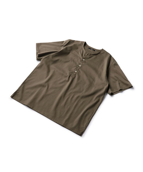 SHIPS(シップス)の「SC: PRIMEFLEX(R) リネン ヘンリーネック Tシャツ(シャツ/ブラウス・メンズ・ホワイト/ネイビー/オリーブ・SMALL/MEDIUM/LARGE/X-LARGE)」の10枚目の写真
