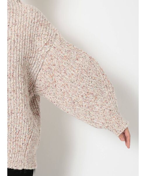 EMODA(エモダ)の「バルキーボトルネックニット(ニット/セーター・レディース・ホワイト/ブラック/ブルー/キャメル・FREE)」の14枚目の写真