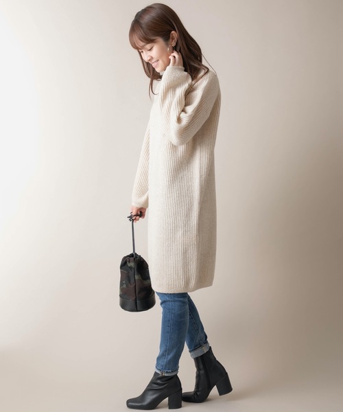 miniyu（ミニュウ）の「La SRIC/ラメボートネックワンピース（ワンピース・レディース・ベージュ/グレー/マスタード・38）」の22枚目の写真