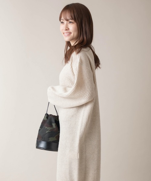 miniyu（ミニュウ）の「La SRIC/ラメボートネックワンピース（ワンピース・レディース・ベージュ/グレー/マスタード・38）」の10枚目の写真