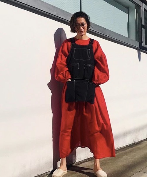 HOLIDAY（ホリデイ）の「ATTACHMENT WORK VEST アタッチメントワークベスト（ベスト・レディース・ホワイト/ブラック・ONE SIZE）」の6枚目の写真