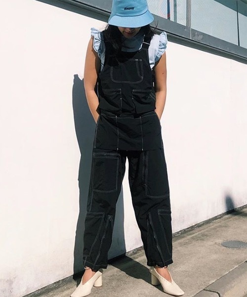 HOLIDAY（ホリデイ）の「ATTACHMENT WORK VEST アタッチメントワークベスト（ベスト・レディース・ホワイト/ブラック・ONE SIZE）」の14枚目の写真