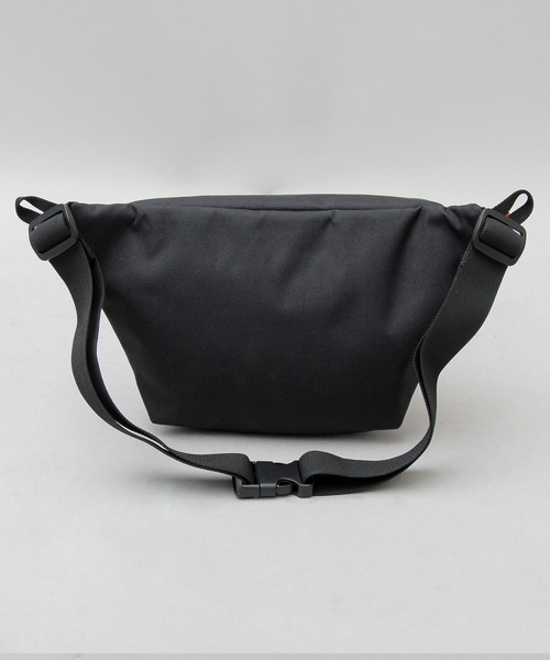 UNIVERSAL OVERALL（ユニバーサルオーバーオール）の「ナイロン ウエストポーチ（ボディバッグ/ウエストポーチ・メンズ・ブラック・FREE）」の5枚目の写真