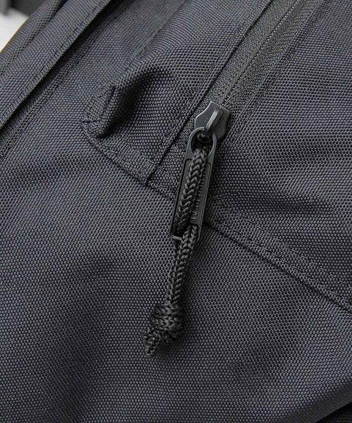 UNIVERSAL OVERALL（ユニバーサルオーバーオール）の「ナイロン ウエストポーチ（ボディバッグ/ウエストポーチ・メンズ・ブラック・FREE）」の9枚目の写真