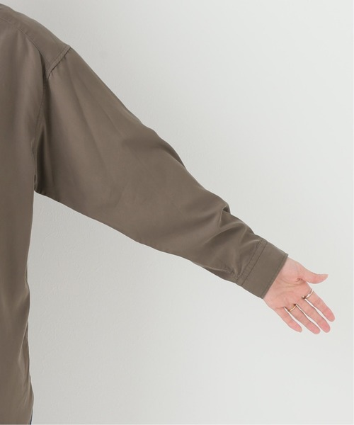 SLOBE IENA(スローブイエナ)の「ウォッシャブルレーヨンベーシックシャツ【手洗い可能】◆(シャツ/ブラウス・レディース・ブラウン/ベージュ・FREE)」の10枚目の写真