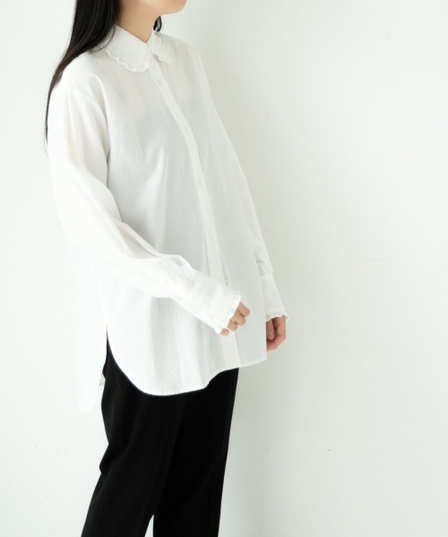 yuw（ユウ）の「エリフリルシャツ　922958（シャツ/ブラウス・レディース・ブラック/オフホワイト/ストライプ・FREE）」の2枚目の写真