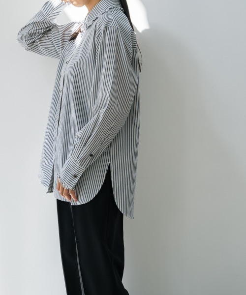 yuw（ユウ）の「エリフリルシャツ　922958（シャツ/ブラウス・レディース・ブラック/オフホワイト/ストライプ・FREE）」の15枚目の写真