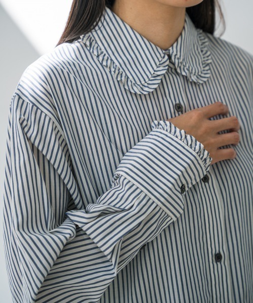 yuw（ユウ）の「エリフリルシャツ　922958（シャツ/ブラウス・レディース・ブラック/オフホワイト/ストライプ・FREE）」の17枚目の写真