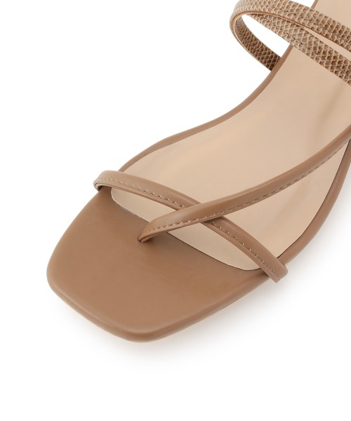 ROPE' PICNIC（ロペピクニック）の「【WEB限定】アシンメトリーデザイントングミュール（サンダル・レディース・ブラック系その他/ベージュ系その他/イエロー系その他・22.5cm/23.5cm/24.5cm）」の17枚目の写真