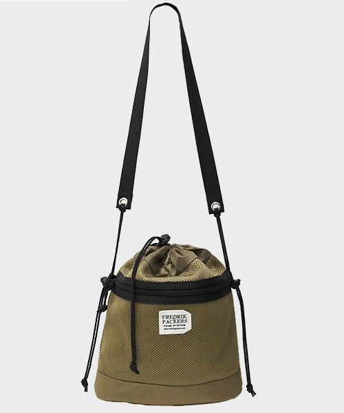 FREDRIK PACKERS（フレドリックパッカーズ）の「【FREDRIK PACKERS】BELLSACK M　ベルサック　メッシュサコッシュ（ショルダーバッグ・レディース・ブラック/ベージュ・FREE）」の9枚目の写真
