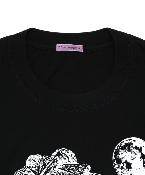 SueUNDERCOVER（スーアンダーカバー）の「SU2A2803（Tシャツ/カットソー・レディース・ホワイト/アイボリー/ブラック・1/2）」の5枚目の写真