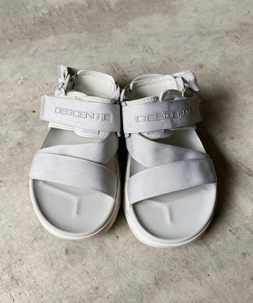 CAPRICIEUX LE'MAGE(カプリシューレマージュ)の「【DESCENTE/デサント】エナザイトカームサンダル(サンダル・レディース・ホワイト/ブラック・23cm/24cm)」の5枚目の写真