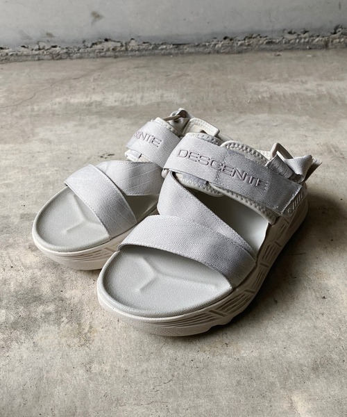CAPRICIEUX LE'MAGE(カプリシューレマージュ)の「【DESCENTE/デサント】エナザイトカームサンダル(サンダル・レディース・ホワイト/ブラック・23cm/24cm)」の6枚目の写真