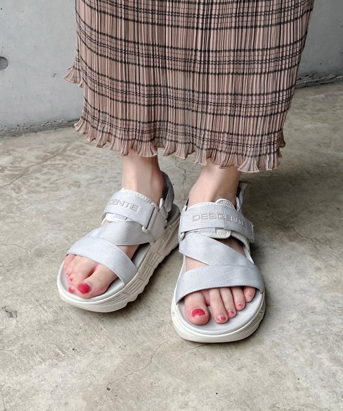 CAPRICIEUX LE'MAGE(カプリシューレマージュ)の「【DESCENTE/デサント】エナザイトカームサンダル(サンダル・レディース・ホワイト/ブラック・23cm/24cm)」の14枚目の写真