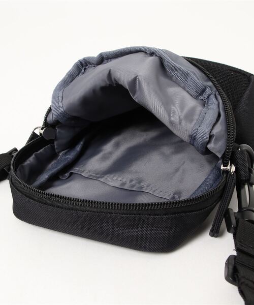 MOOMIN(ムーミン)の「【 MOOMIN 】 ワンポイント リトルミイ ミニショルダーバッグ(ショルダーバッグ・レディース・ベージュ/ブラック・FREE)」の5枚目の写真