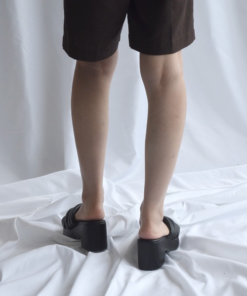 Alley by w closet(アリーバイダブルクローゼット)の「【Alley】ぷっくりクロスミュール(サンダル・レディース・ホワイト/ブラック/イエロー・M/L)」の17枚目の写真