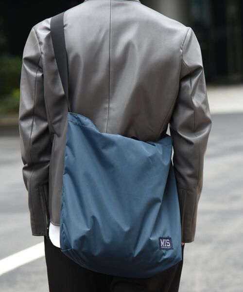MIS（エムアイエス）の「【SHIPS別注】MIS: CARRYING BAG PACK CLOTH（トートバッグ・メンズ・ブラック/ネイビー/グレー・ONE SIZE）」の9枚目の写真