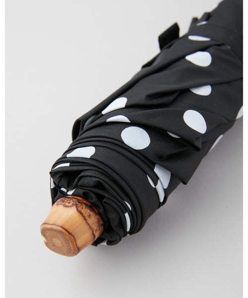 Traditional Weatherwear（トラディショナルウェザーウェア）の「FOLDING BAMBOO MINI（折りたたみ傘・レディース・ブラック×ホワイト/ホワイト系その他・F）」の7枚目の写真