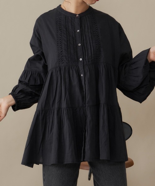 AIC.(エーアイシー)の「ピンタックティアードブラウス(シャツ/ブラウス・レディース・ブラック/オフホワイト/グリーン・FREE)」の3枚目の写真