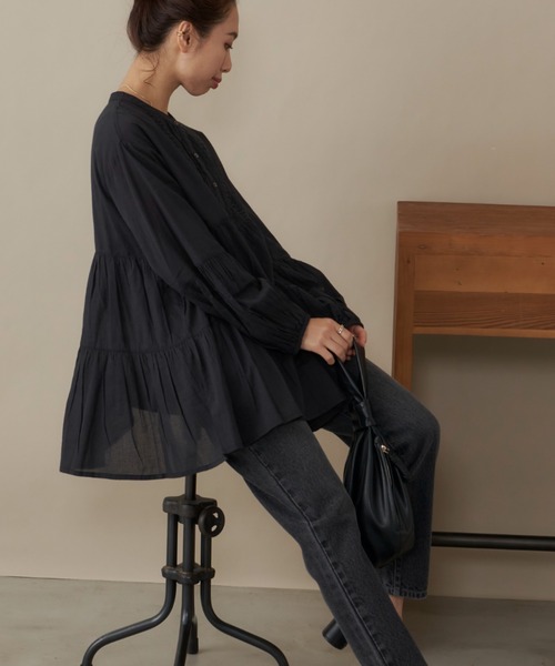 AIC.(エーアイシー)の「ピンタックティアードブラウス(シャツ/ブラウス・レディース・ブラック/オフホワイト/グリーン・FREE)」の16枚目の写真