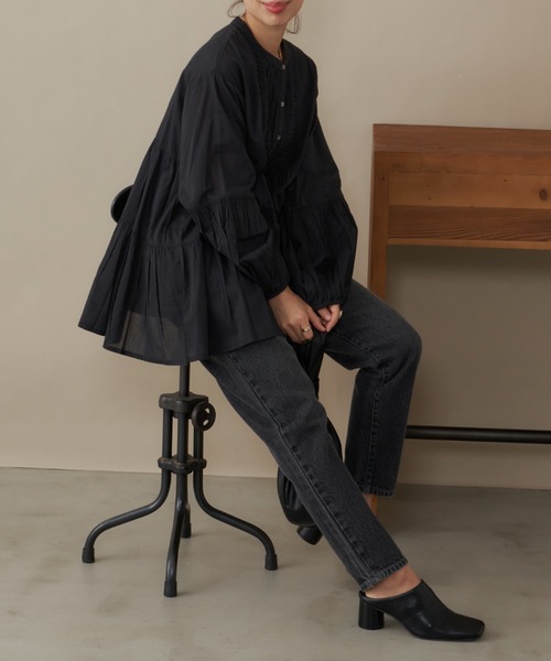 AIC.(エーアイシー)の「ピンタックティアードブラウス(シャツ/ブラウス・レディース・ブラック/オフホワイト/グリーン・FREE)」の17枚目の写真