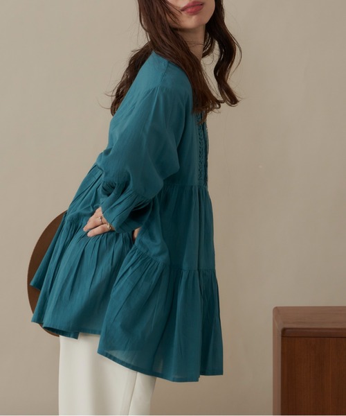 AIC.(エーアイシー)の「ピンタックティアードブラウス(シャツ/ブラウス・レディース・ブラック/オフホワイト/グリーン・FREE)」の12枚目の写真