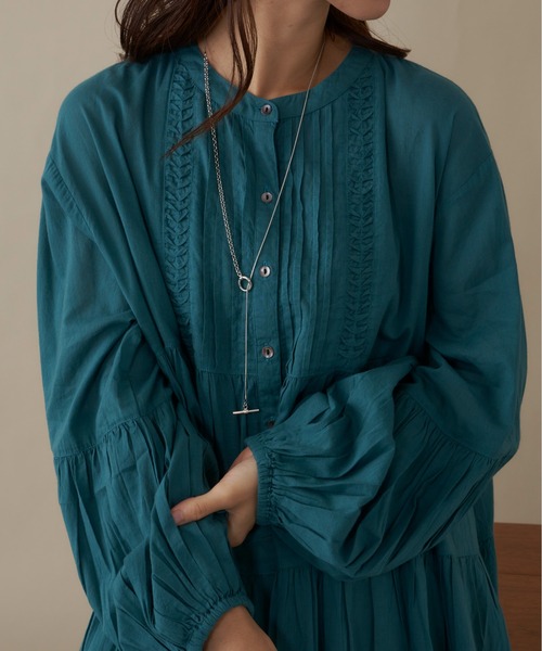 AIC.(エーアイシー)の「ピンタックティアードブラウス(シャツ/ブラウス・レディース・ブラック/オフホワイト/グリーン・FREE)」の11枚目の写真