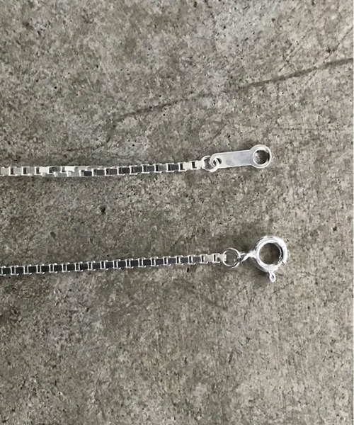 Taaii(ターイ)の「Taaii / SILVER LONG VENETIAN CHAIN NECKLACE:シルバーロング ベネチアンチェーン ネックレス(ネックレス・レディース・シルバー・ONE SIZE)」の4枚目の写真
