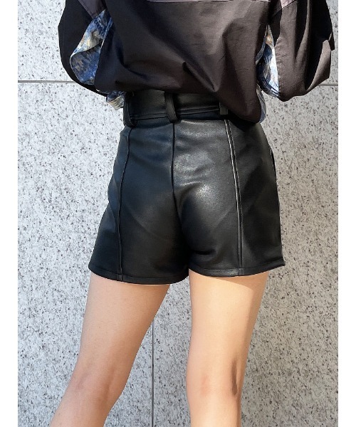 ENVYM（アンビー）の「フェイクレザーＳＰＴ（その他パンツ・レディース・ブラック/アイボリー・S/M）」の12枚目の写真