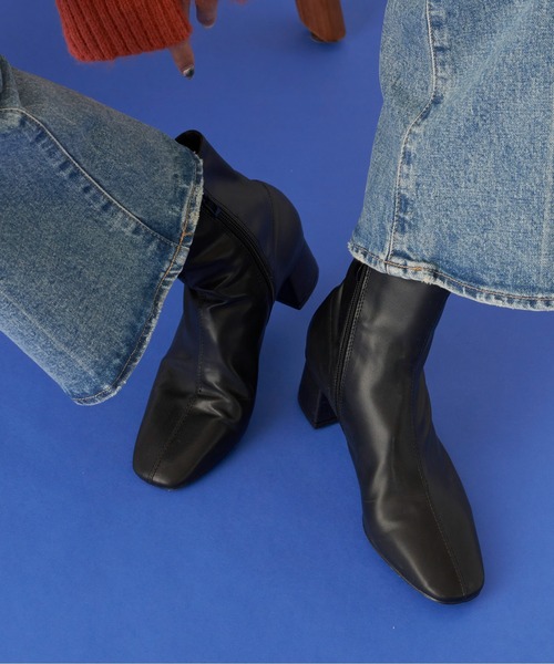 Auntie Rosa Holiday（アンティローザホリデー）の「ヒールスクエアブーツ（ブーツ・レディース・ブラック/ブラウン/アイボリー・LARGE/MEDIUM/SMALL）」の12枚目の写真