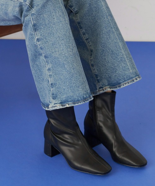 Auntie Rosa Holiday（アンティローザホリデー）の「ヒールスクエアブーツ（ブーツ・レディース・ブラック/ブラウン/アイボリー・LARGE/MEDIUM/SMALL）」の7枚目の写真