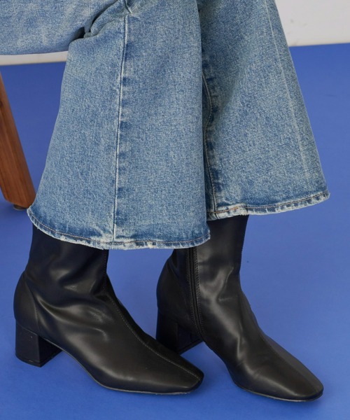 Auntie Rosa Holiday（アンティローザホリデー）の「ヒールスクエアブーツ（ブーツ・レディース・ブラック/ブラウン/アイボリー・LARGE/MEDIUM/SMALL）」の8枚目の写真