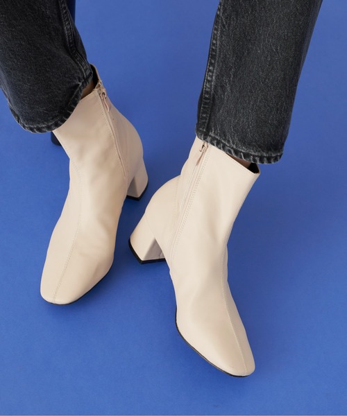 Auntie Rosa Holiday（アンティローザホリデー）の「ヒールスクエアブーツ（ブーツ・レディース・ブラック/ブラウン/アイボリー・LARGE/MEDIUM/SMALL）」の15枚目の写真