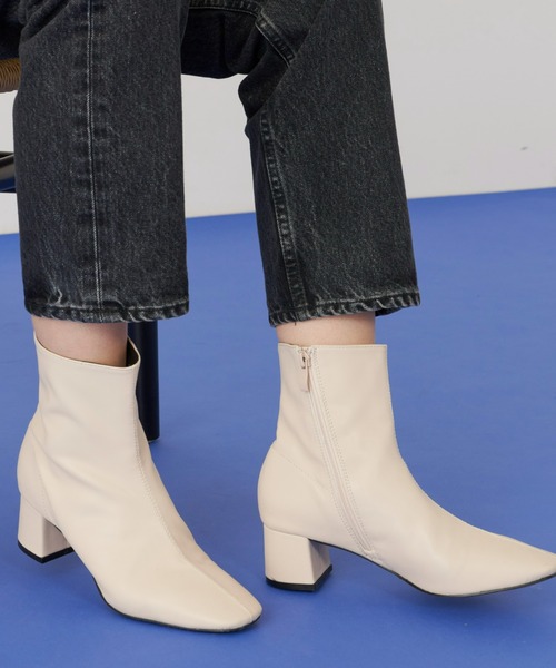 Auntie Rosa Holiday（アンティローザホリデー）の「ヒールスクエアブーツ（ブーツ・レディース・ブラック/ブラウン/アイボリー・LARGE/MEDIUM/SMALL）」の16枚目の写真