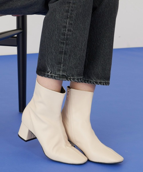 Auntie Rosa Holiday（アンティローザホリデー）の「ヒールスクエアブーツ（ブーツ・レディース・ブラック/ブラウン/アイボリー・LARGE/MEDIUM/SMALL）」の17枚目の写真