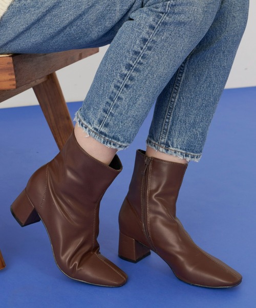 Auntie Rosa Holiday（アンティローザホリデー）の「ヒールスクエアブーツ（ブーツ・レディース・ブラック/ブラウン/アイボリー・LARGE/MEDIUM/SMALL）」の21枚目の写真