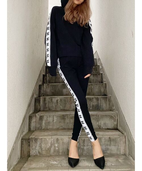 DC(ディーシー)の「【WEB限定】DC×GYDA RUN NERHIGH SHORTパーカー(パーカー・レディース・ブラック・FREE)」の5枚目の写真