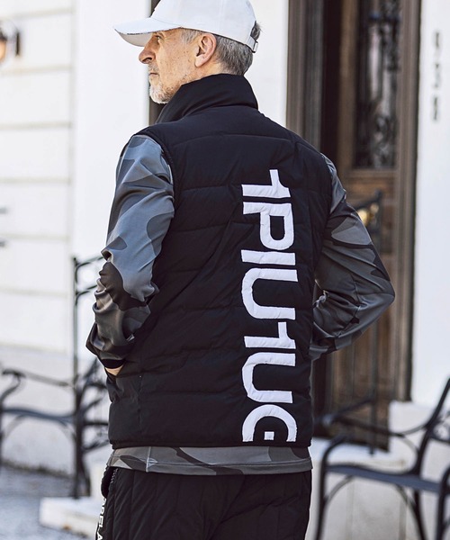 1PIU1UGUALE3 RELAX 中綿 ベスト ブラック 背面 デカロゴ