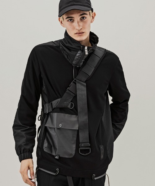 C DIEM（カルペディエム）の「mlt3588-SWITCHING HALF ZIP PULLOVER プルオーバー（ブルゾン・メンズ・カーキ/ブラック・M/L/S）」の4枚目の写真