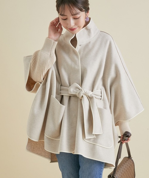 VIS（ビス）の「軽い着心地。合皮パイピングポンチョ（ポンチョ・レディース・ライトグレー/ベージュ・FREE）」の2枚目の写真