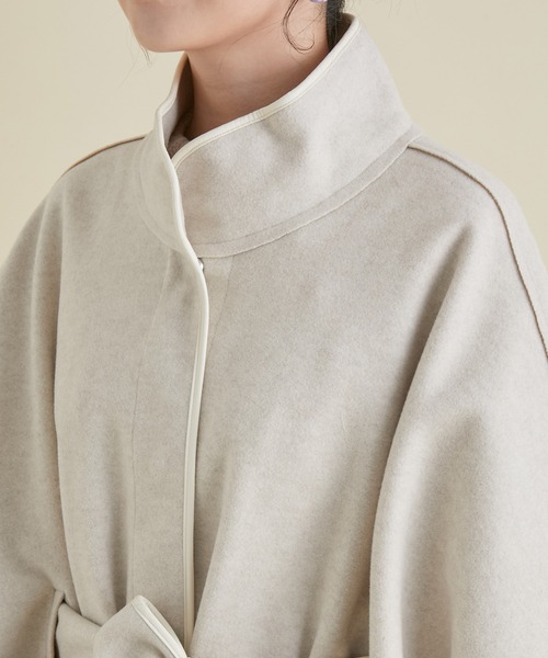 VIS（ビス）の「軽い着心地。合皮パイピングポンチョ（ポンチョ・レディース・ライトグレー/ベージュ・FREE）」の14枚目の写真