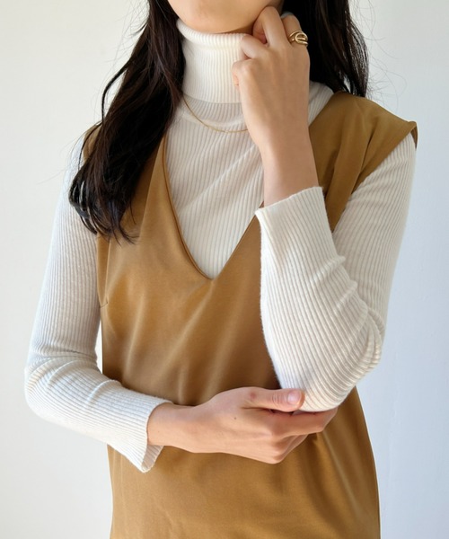 CLEA(クレア)の「【全7色/カラバリ豊富】デイリータートルネックリブニット(ニット/セーター・レディース・ホワイト/ブラック/ベージュ/ブラウン/アイボリー/ブルー/グリーン/イエロー/レッド/グレー・FREE)」の13枚目の写真