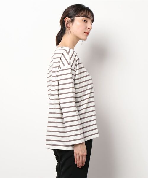 Samansa Mos2 blue（サマンサモスモスブルー）の「アソートバスクシャツ（Tシャツ/カットソー・レディース・カーキ/チャコール/ブラウン/ベージュ・ﾌﾘ-）」の5枚目の写真