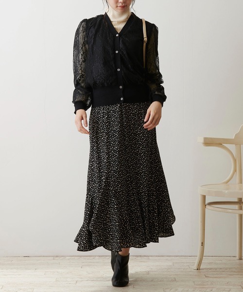 Luxe brille（リュクスブリエ）の「袖レースのVネックニットカーディガン（カーディガン/ボレロ・レディース・ブラック/オフホワイト・FREE）」の6枚目の写真