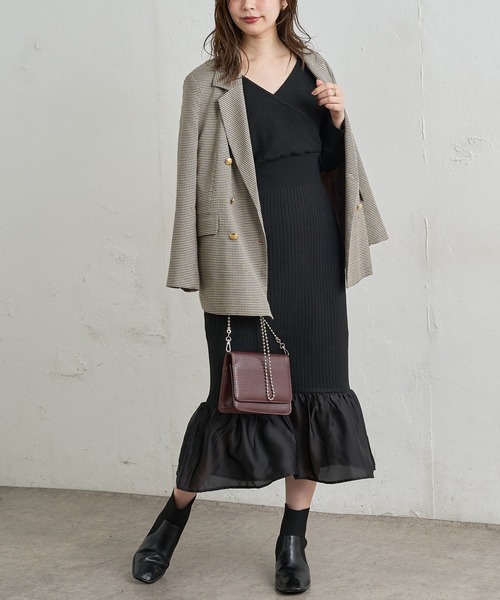 natural couture（ナチュラルクチュール）の「【WEB限定】サテン裾フレアカシュクールニットワンピース（ワンピース・レディース・ブラック/ブラウン/モカ/グリーン/パープル・FREE）」の3枚目の写真