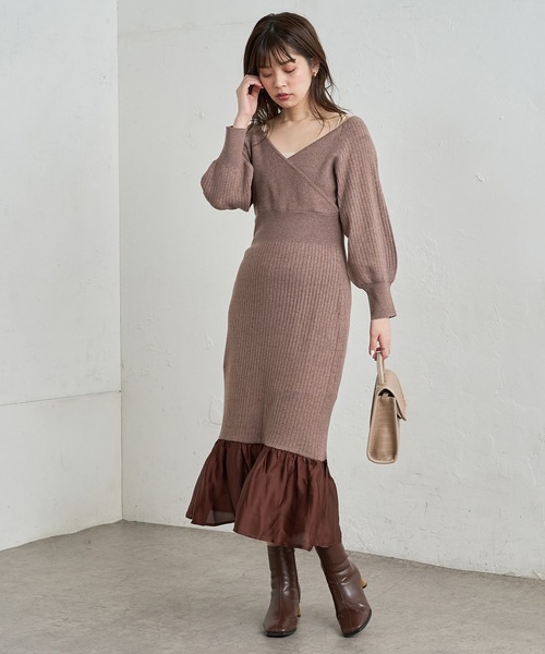 natural couture（ナチュラルクチュール）の「【WEB限定】サテン裾フレアカシュクールニットワンピース（ワンピース・レディース・ブラック/ブラウン/モカ/グリーン/パープル・FREE）」の6枚目の写真