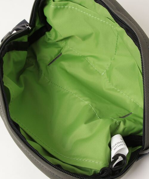 karrimor（カリマー）の「tribute handbag pouch（ハンドバッグ・メンズ・ガンメタ/ブラック・ONESIZE）」の6枚目の写真
