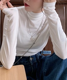 タートルネックニット