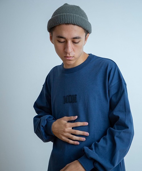 Universal Style Wear(ユニバーサルスタイルウェア)の「Universal Style Wear "Weekend" ロゴ ロンT(Tシャツ/カットソー・メンズ・ブラック/ネイビー/ホワイト・LARGE/X-LARGE/MEDIUM)」の4枚目の写真